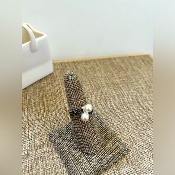 Jewelry - Sterling Silver Ring with Pearls Size 7.5